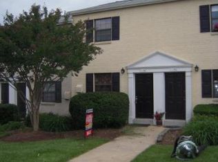 11142 Rock Garden Dr, Fairfax, VA 22030