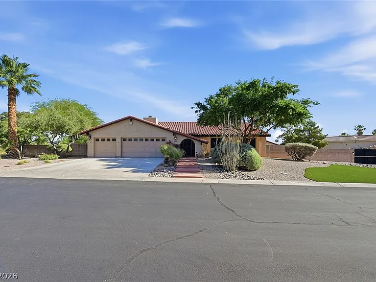 1410 S Monte Cristo Way — Photo 2