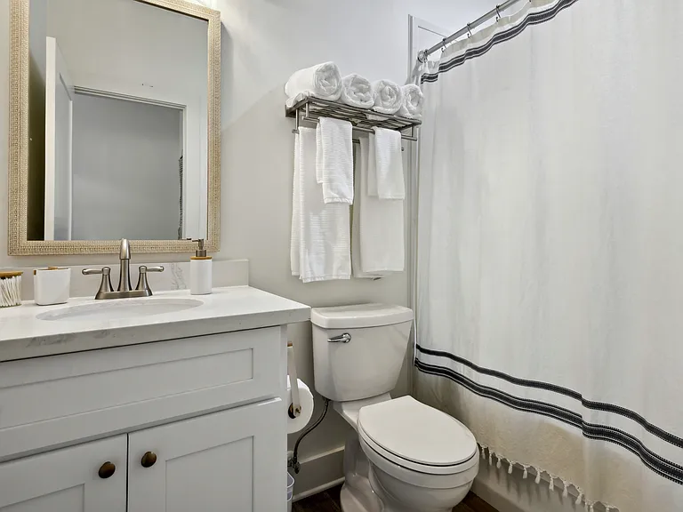 437 Webster St #C — Photo 4