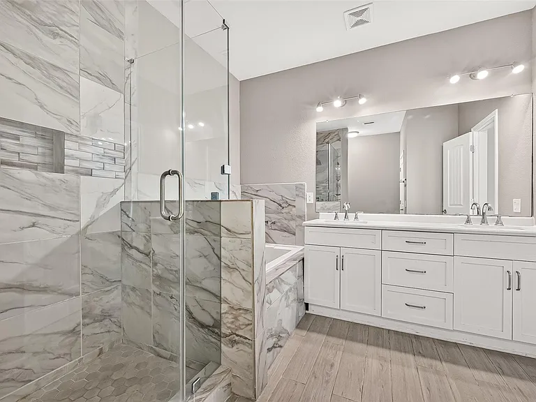 24302 Bella Florence Dr — Photo 34