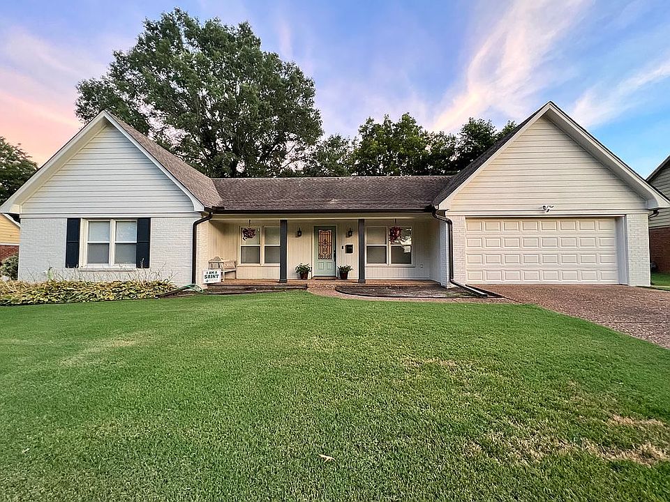 1st image of 117 W Valleywood Dr