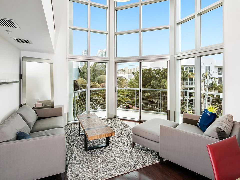 1st image of 401 Jefferson Ave APT 4