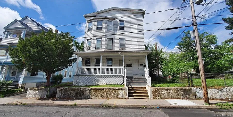 41 Rose St #3