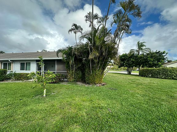 5th image of 744 Lago Road