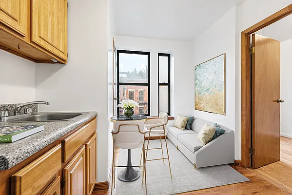 Rented by BH Brokerage Group | media 27