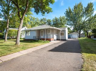 6437 Maple St, North Branch, MN 55056