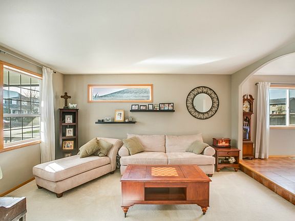 3rd image of 15303 88th St E