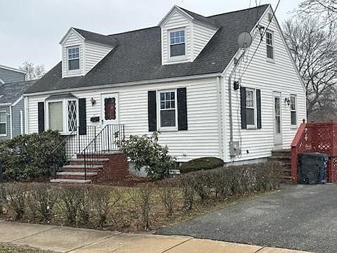 1st image of 31 Badger Rd