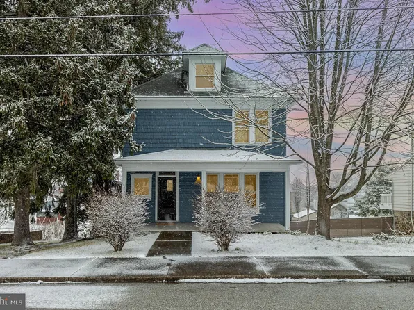 14 High St, Biglerville, PA 17307
