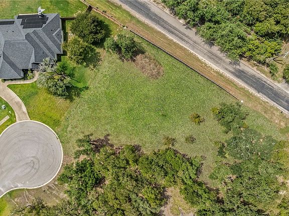 3rd image of 2042 T H Jones Mill Way