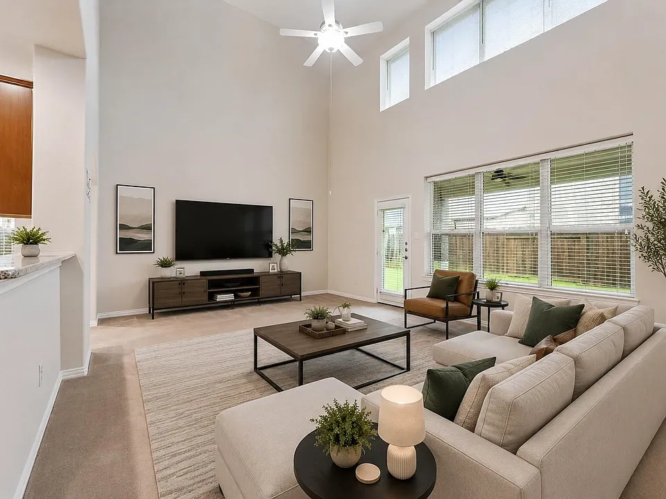 26116 Chivalry Ct