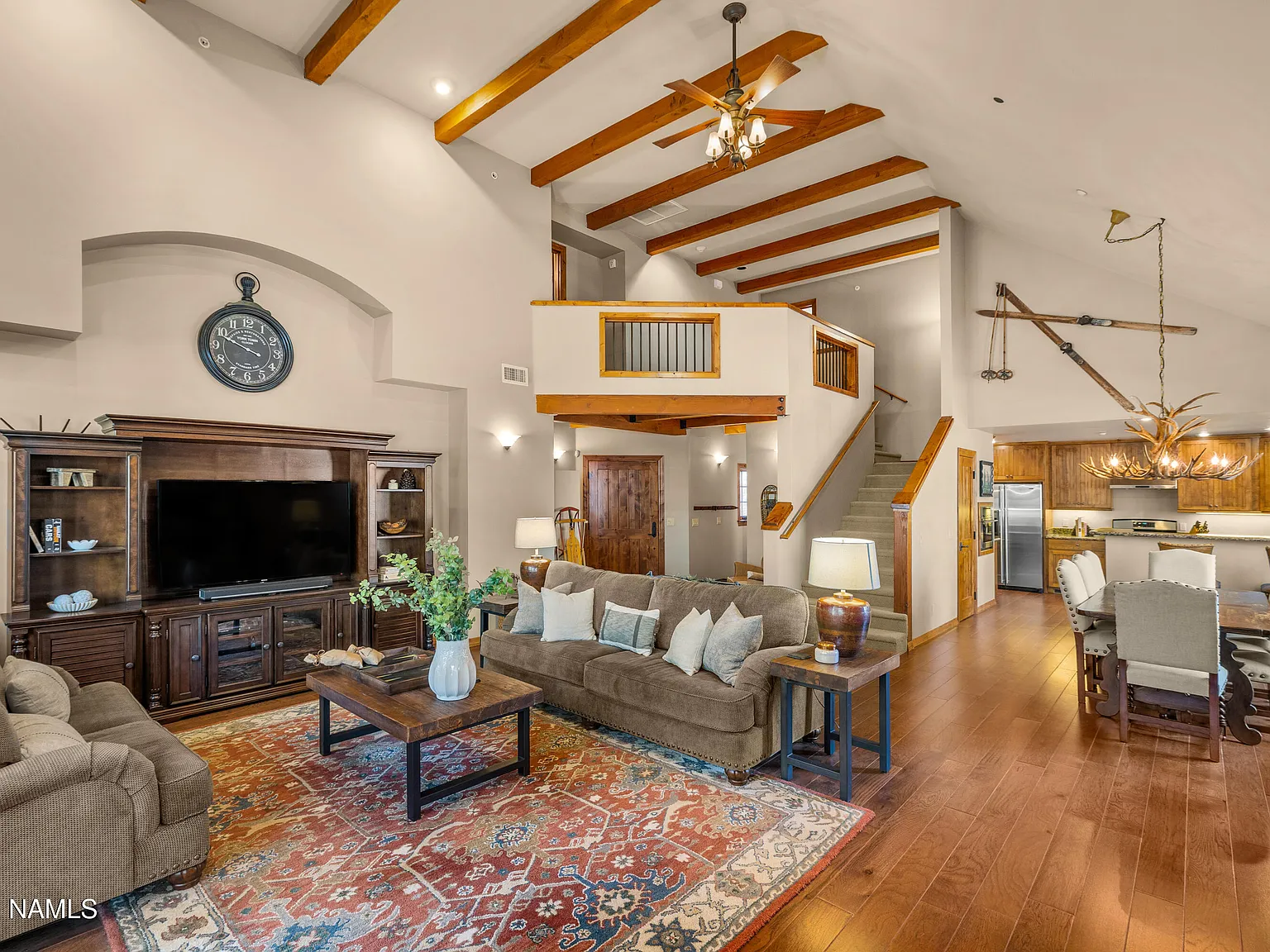 3 bed, 3.5 bath, 2710 sqft, $15,000 — Photo 4