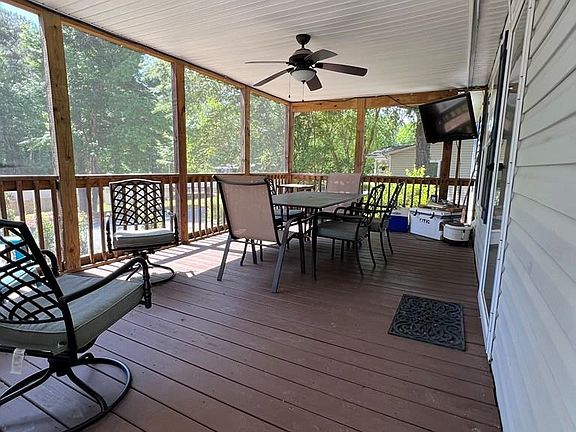 4th image of 359 Boardman Dr