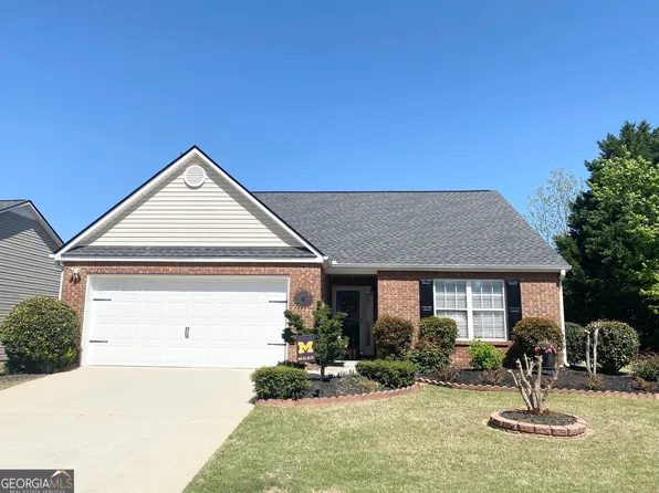 967 Village View Cir, Loganville, GA 30052