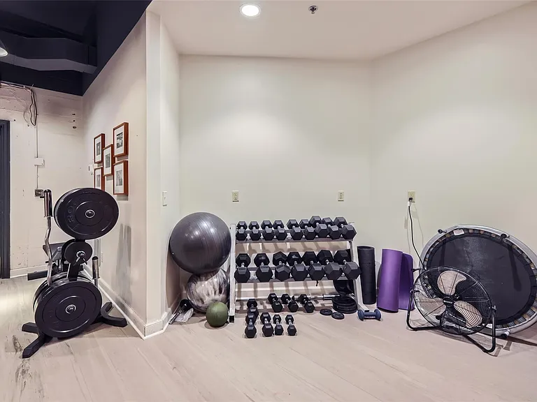 710 Colorado St #10G — Photo 30