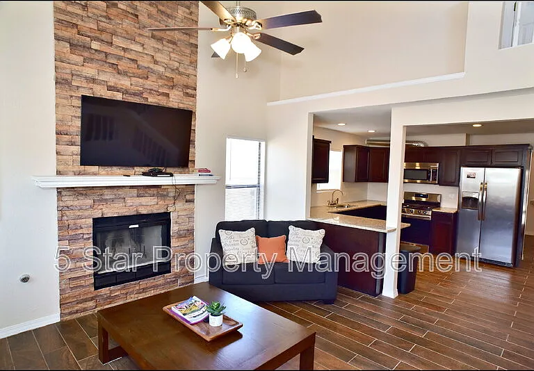 7229 Canyon Run Dr — Photo 4