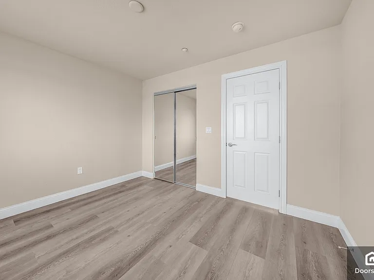 1164 McKay Dr — Photo 36
