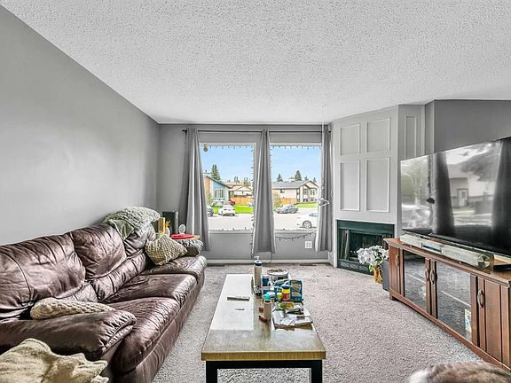 5th image of 319 SW Templemont Pl NE