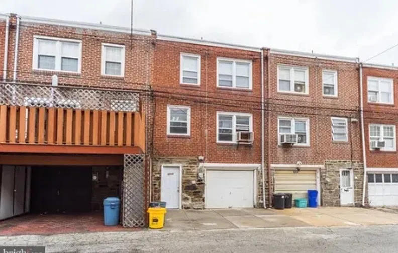 3 bed, 1.5 bath, 1350 sqft, $1,900 — Photo 3