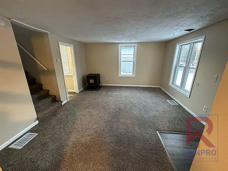 671 State Route 49 — Photo 13
