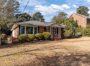 316 Pinecrest Dr, Fayetteville, NC 28305
