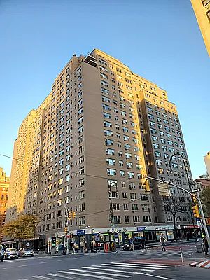 1st image of 77 7th Ave APT 14B