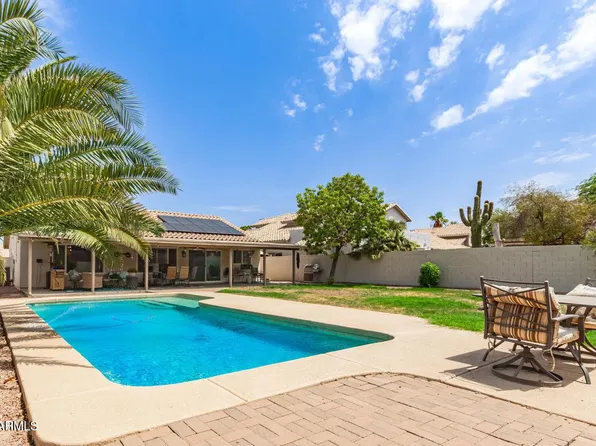 6521 E Russell Street, Mesa, AZ 85215