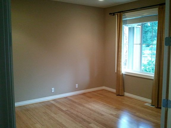 5th image of 22343 NE 6th Ct