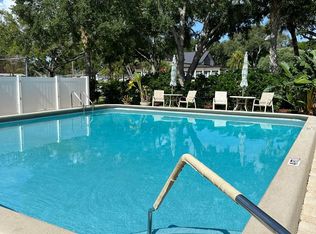 400 18th St APT E4, Vero Beach, FL 32960