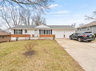 9305 E 81st St, Raytown, MO 64138