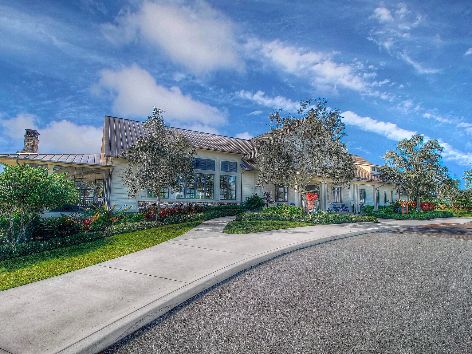 3 bed, 2.0 bath, 1952 sqft, $4,200 — Photo 3