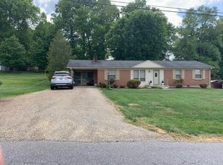 70 Sheffield Rd, Ridgeway, VA 24148
