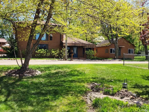 9252 S Julia St, Claypool, IN 46510