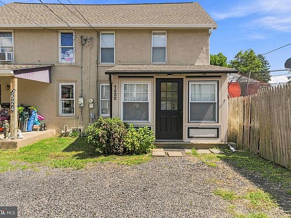 2nd image of 1522 Bethlehem Pike
