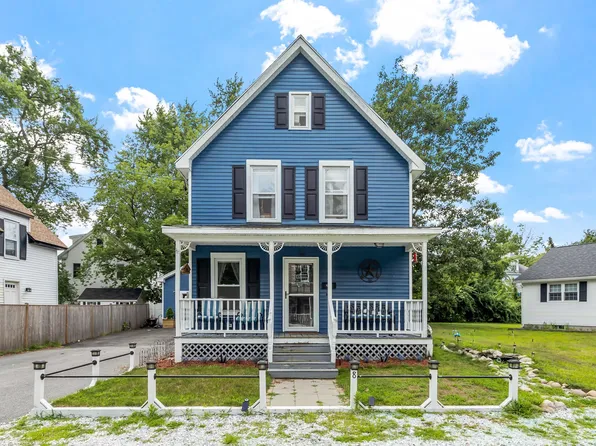 8 Desmarais Avenue, Derry, NH 03038