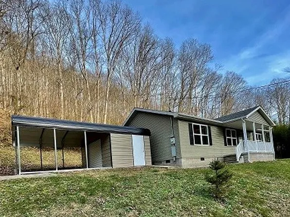 10985 Charleston Rd, Clendenin, WV 25045