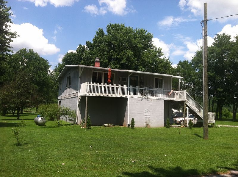 2nd image of 32 2nd St