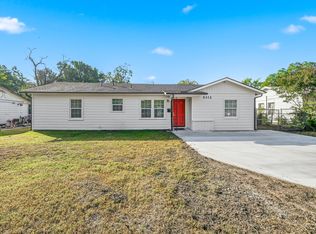 5312 Ira St N, Haltom City, TX 76117