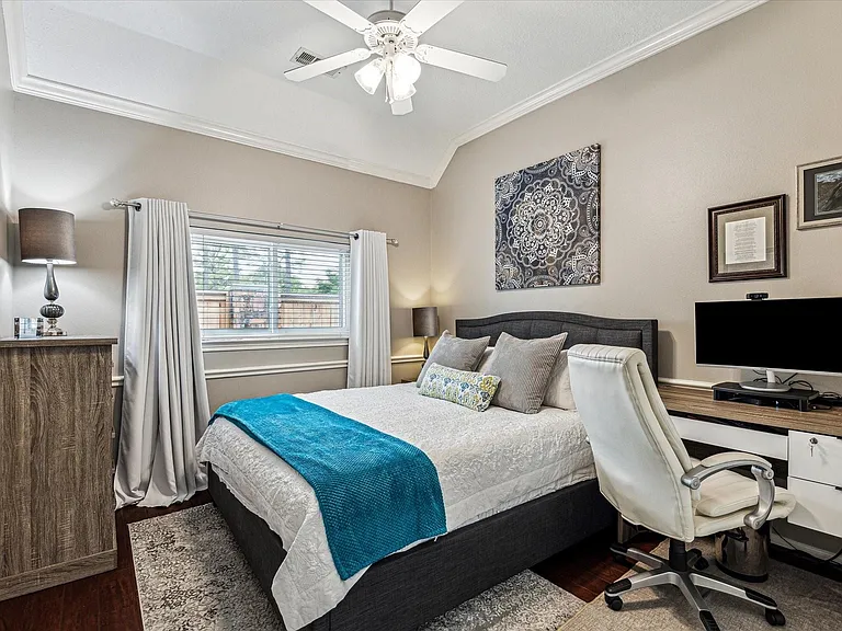 403 Airybrook Ln — Photo 24