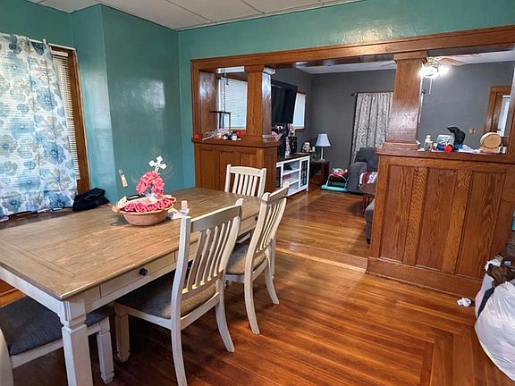 5th image of 388 N Perry St