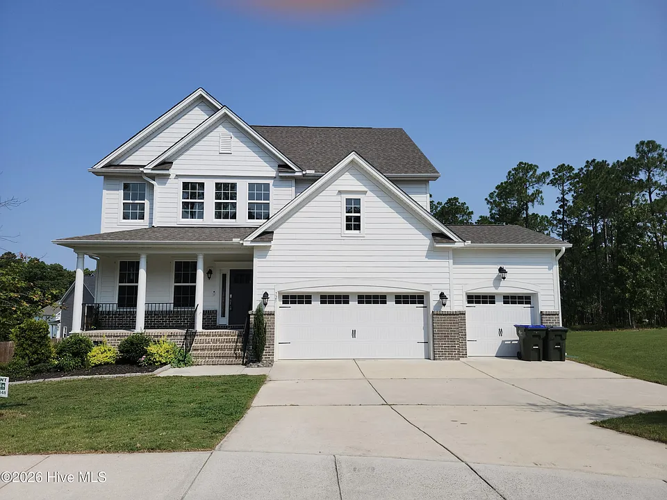 725 Hayworth Ct