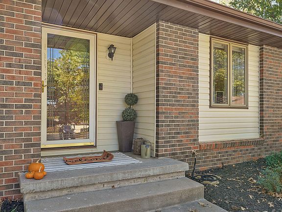 4th image of 3631 N Aspen Circle