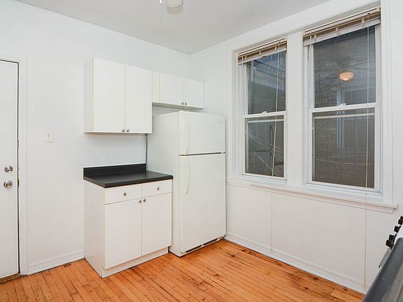 2nd image of 3038 W Wellington Ave #1