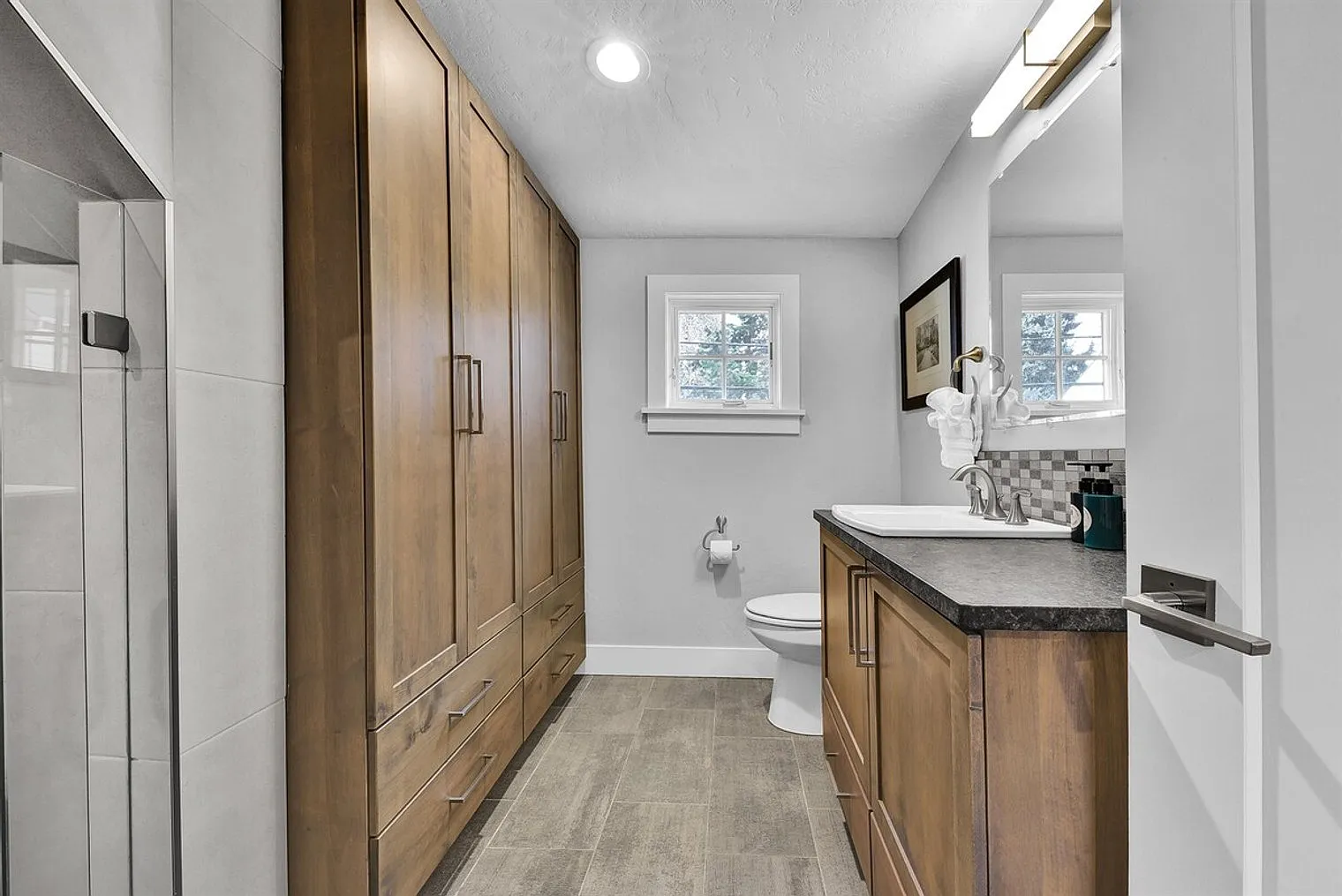 Studio, 1.0 bath, 355 sqft, $3,933 — Photo 4