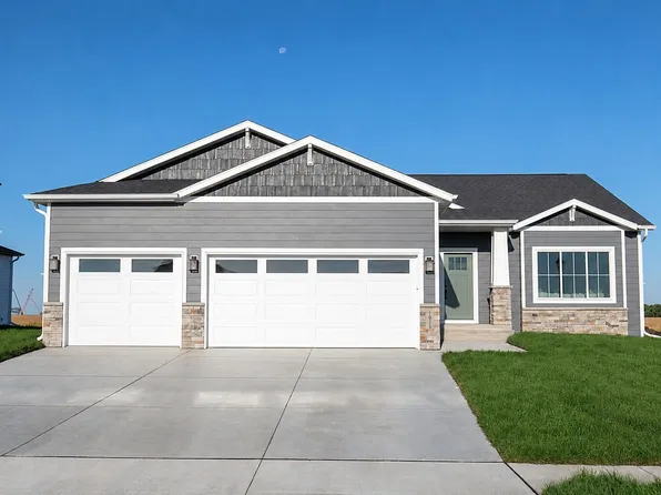 10219 Concord Dr, Horace, ND 58047