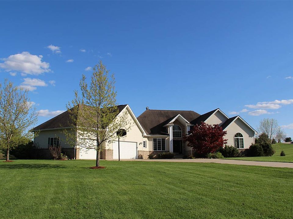 1st image of 1834 Pinebrook Ct NE