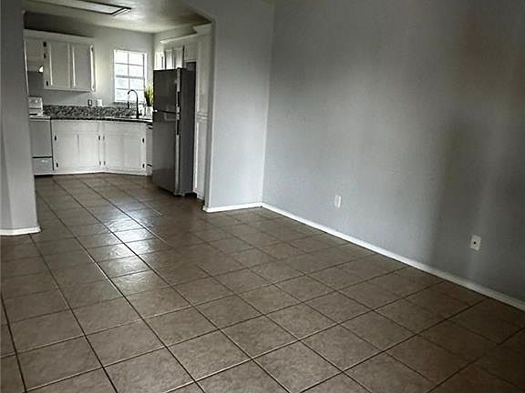 3rd image of 1301 N Sal St #4
