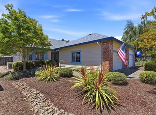 8050 Oakmont Dr, Santa Rosa, CA 95409