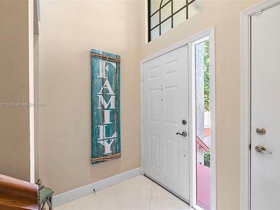 4th image of 7852 Lexington Club Blvd APT D