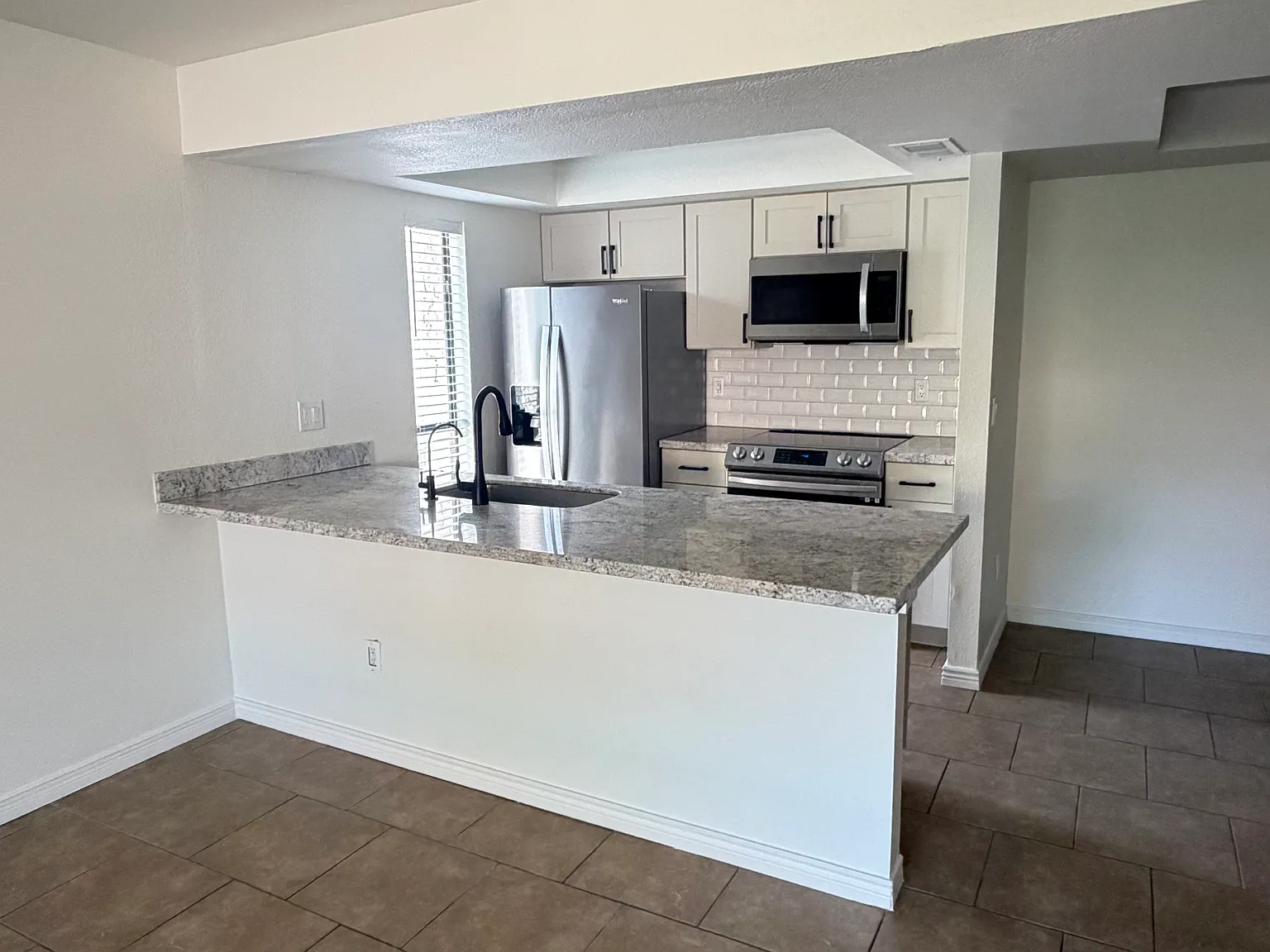 1 bed, 788 sqft, $1,100 — Photo 3